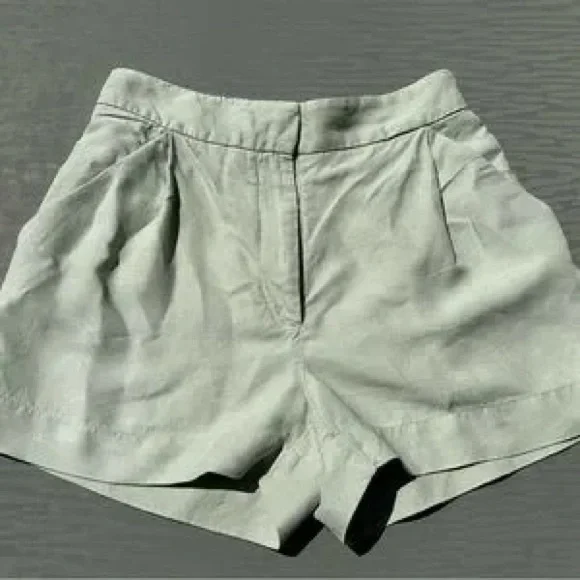Aritzia Wilfred Fable Linen Green Shorts - Picture 2 of 5